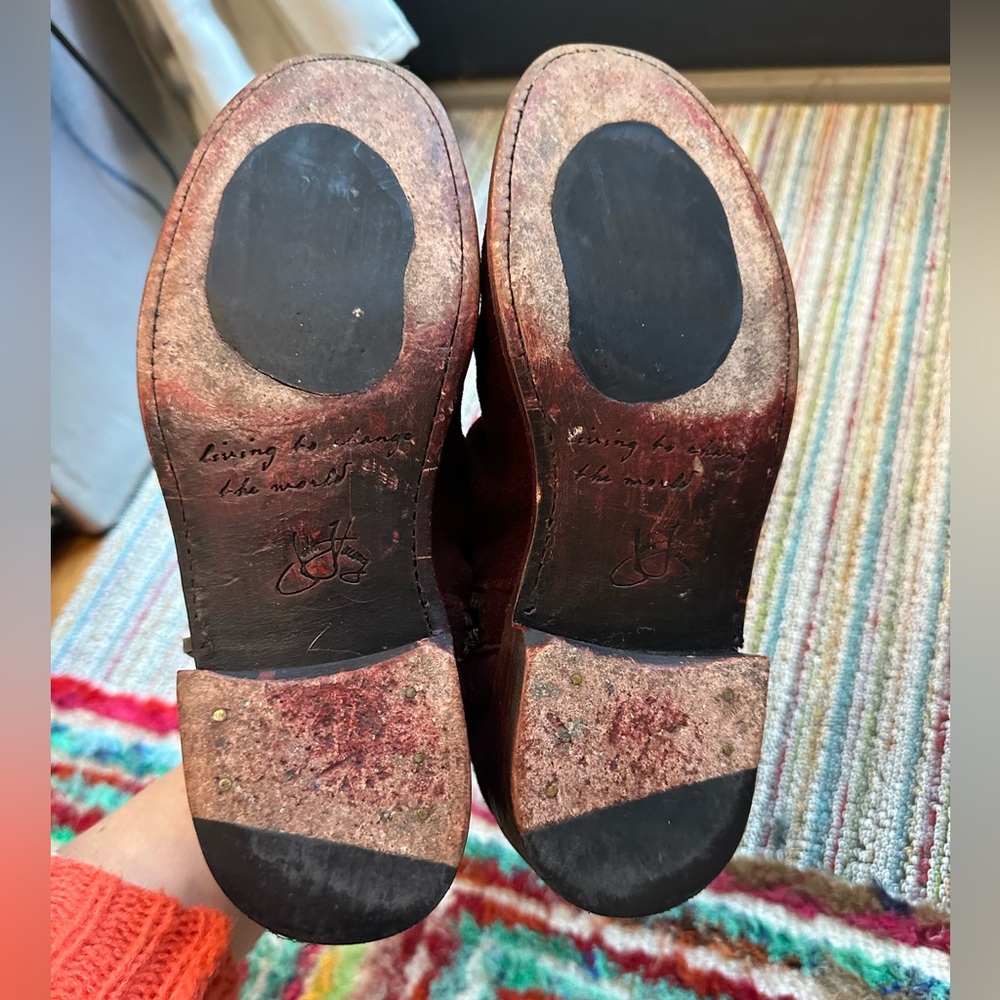Fluevog NEARLY NEW Living Evers burgundy suede rub-off slip on shoe w/ zipper- 6 - Picture 14 of 16
